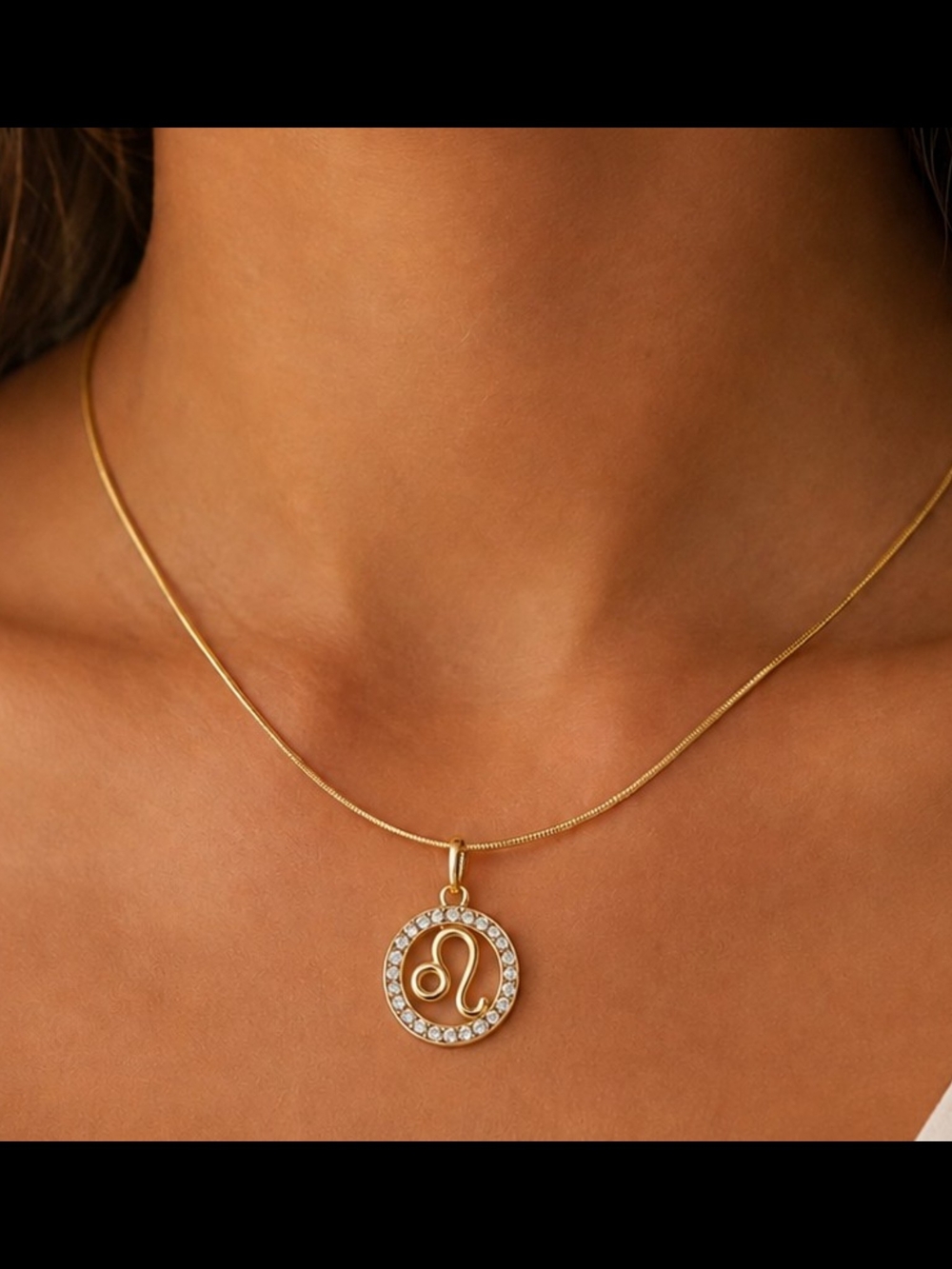 Leo Crystal Zodiac Necklace Horoscope Pendant 18KGP JULY AUGUST Birthday